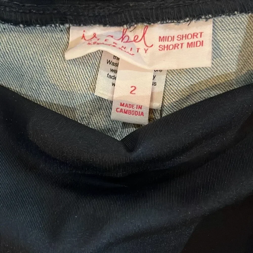 ISABEL MATERNITY Jean Shorts Size 2/26  Crossover Panel - Light Wash
